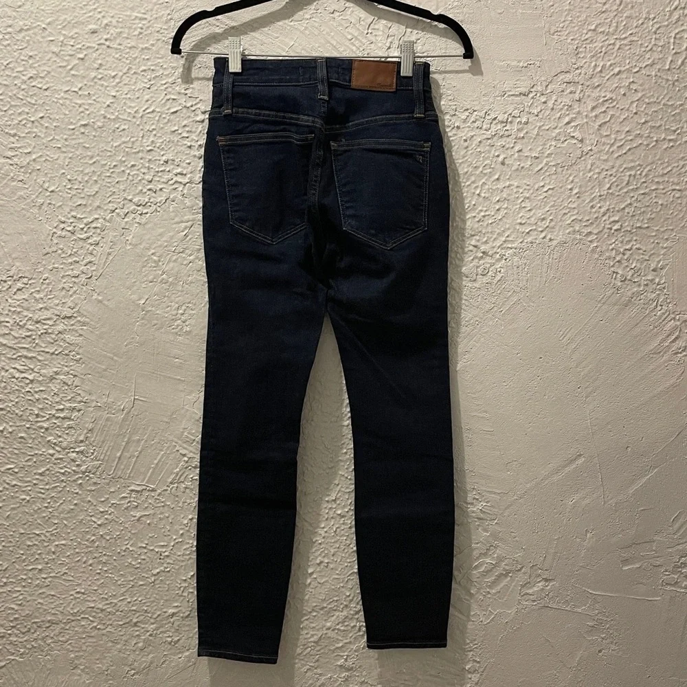 MADEWELL Curvy High Rise Petite Skinny Jeans in Lucille Wash - Picture 7 of 8